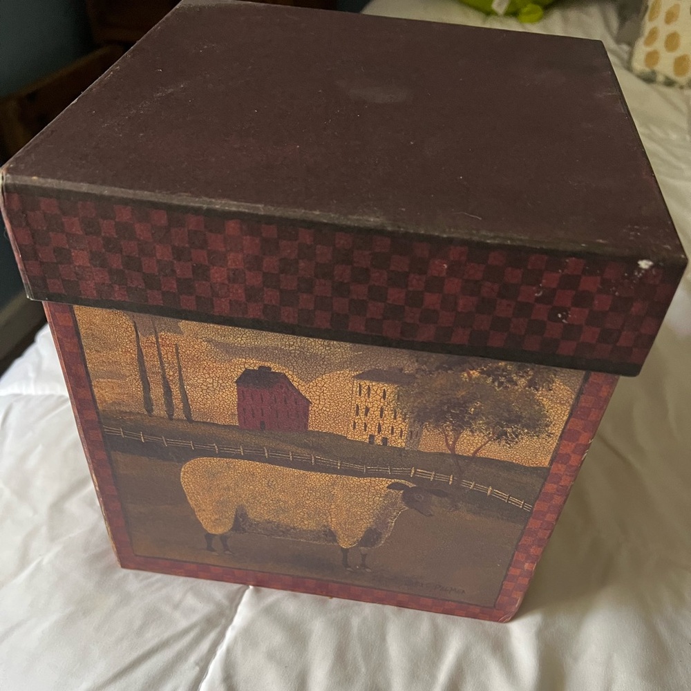 Farmhouse nesting boxes